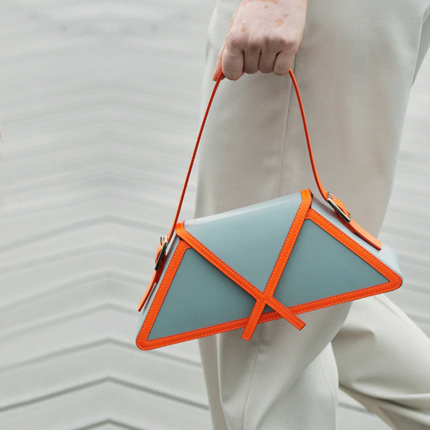"ENVY' LEATHER SHOULDER BAG