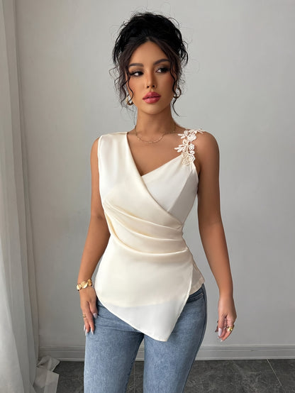 'LUNARIA' LACE TOP